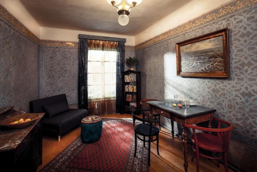 Apartmany Za Branou กุตนาฮอรา ภายนอก รูปภาพ